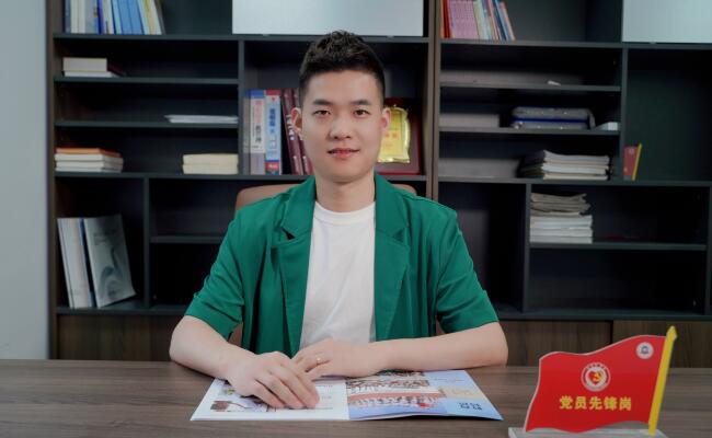 毕晓龙:绽放青春魅力,规划人生篇章